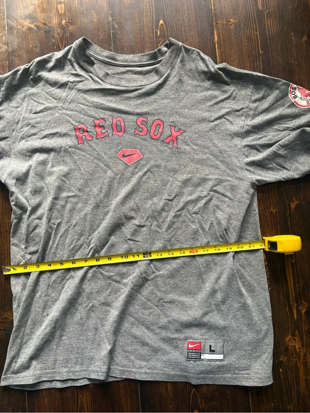 Vintage Nike Red Sox Gray Graphic Tee - Men's L